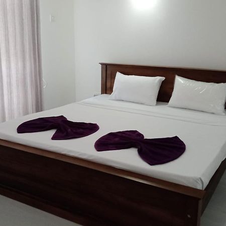Para Inn Residence Dehiwala-Mount Lavinia Exteriör bild