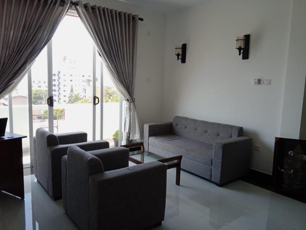 Para Inn Residence Dehiwala-Mount Lavinia Exteriör bild